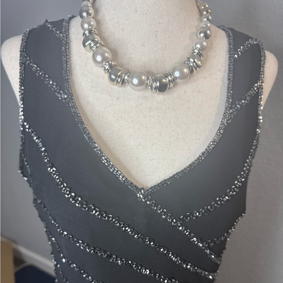 Adrianna Papell Black and Silver Sleeveless Blouse - Picture 3 of 10